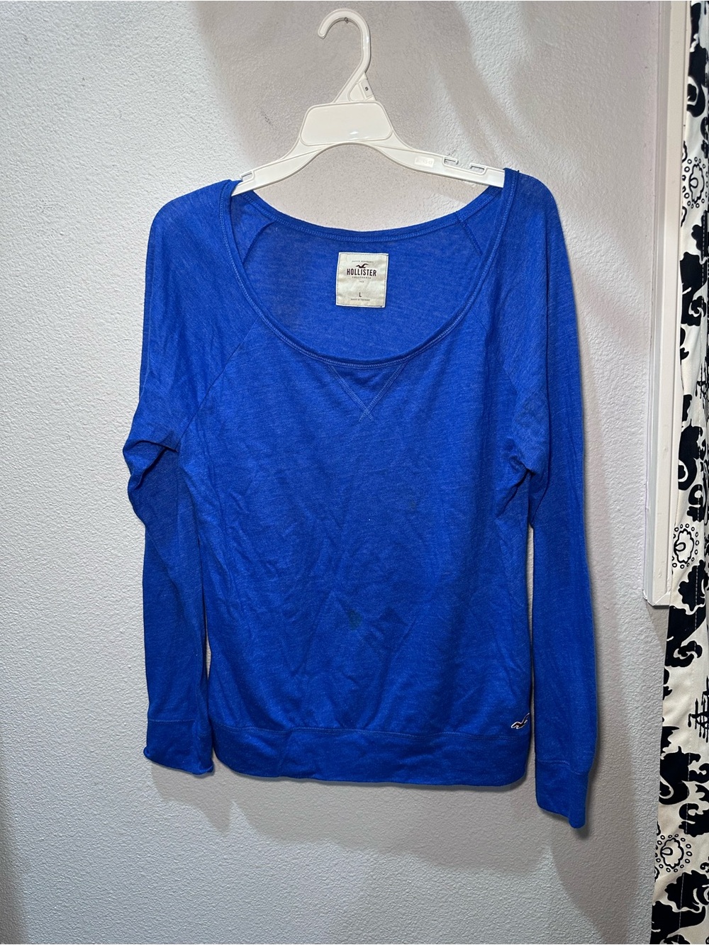 Y2K Hollister Women’s Long Sleeve Scoop Neck Pullover